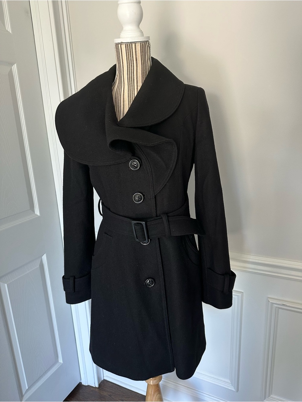 Esprit Black Wool Blend Belted Coat Dramatic Shawl Collar Peacoat Women’s Small